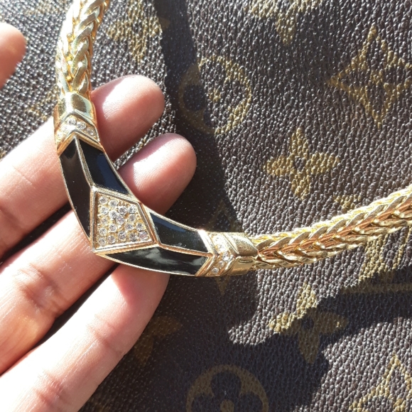 Dior Jewelry - ❤ Christian Dior necklace